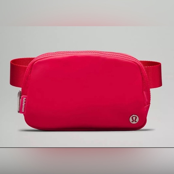 lululemon athletica Bags Nwt Lululemon Everywhere Belt Bag Lip
